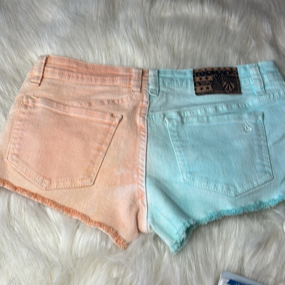 Genuine Volcom Brand Jeans NWOT - Picture 6 of 11